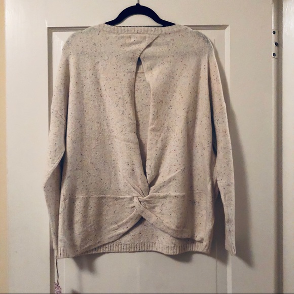 NEW Twist Open Back Trendy Sweater Top - Picture 3 of 6